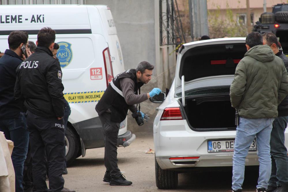 Gunduz Vakti Hesaplasma Mahallede Kursun Yagdi (4)