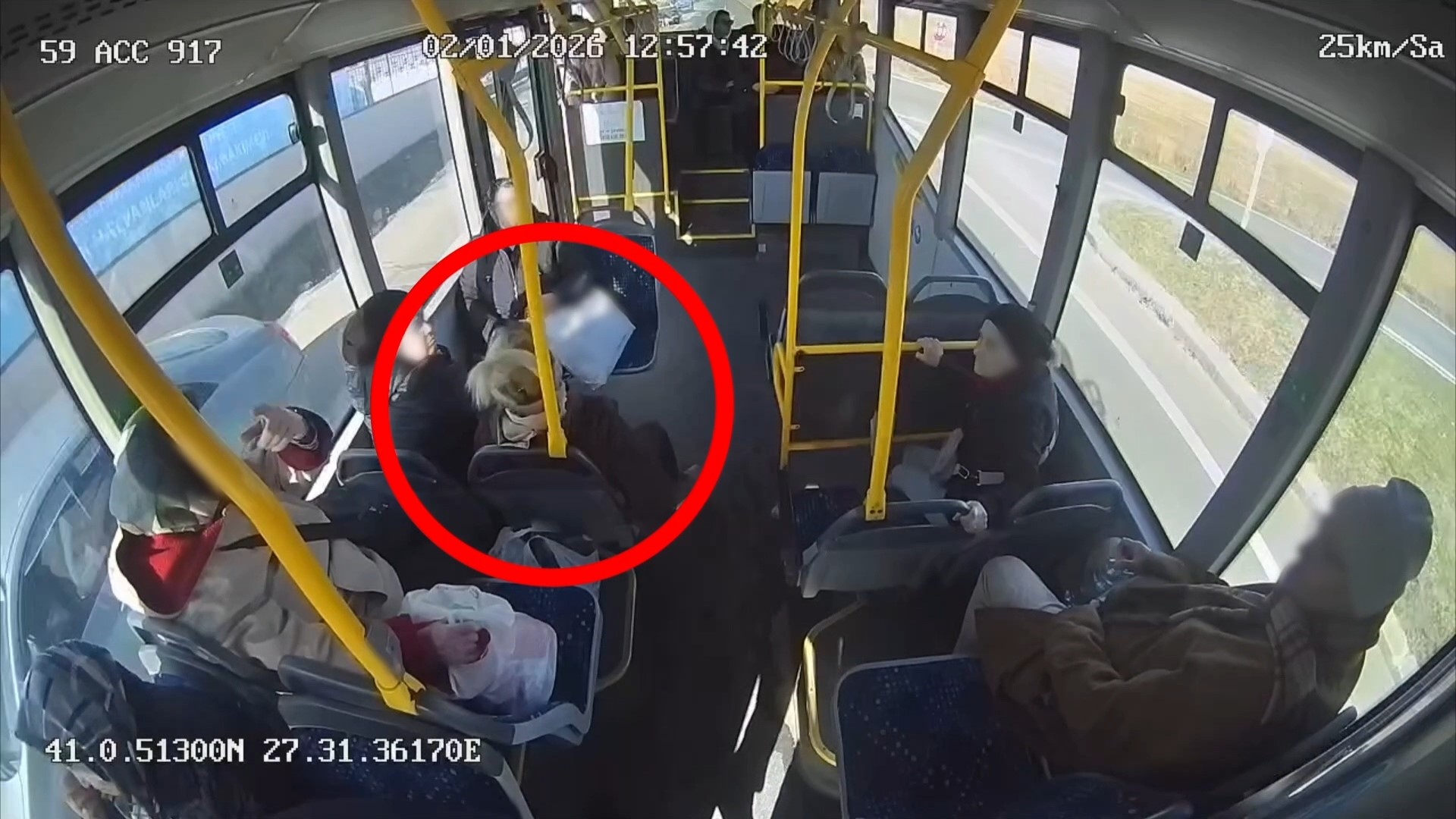 Halk Otobüsünde Kalp Krizi Şoförün Soğukkanlılığı Hayat Kurtardı (4)