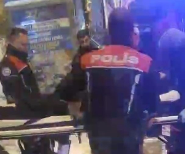 Henuz 19 Yasindaydi Uc Kadin Arasinda Kanli Hesaplasma (3)