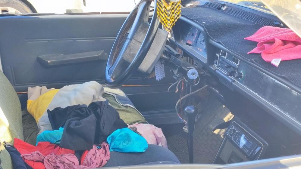 Hirsizlarin Pes Dedirten Yontemi Once Teyp Sonra Aku En Son Araba (3)