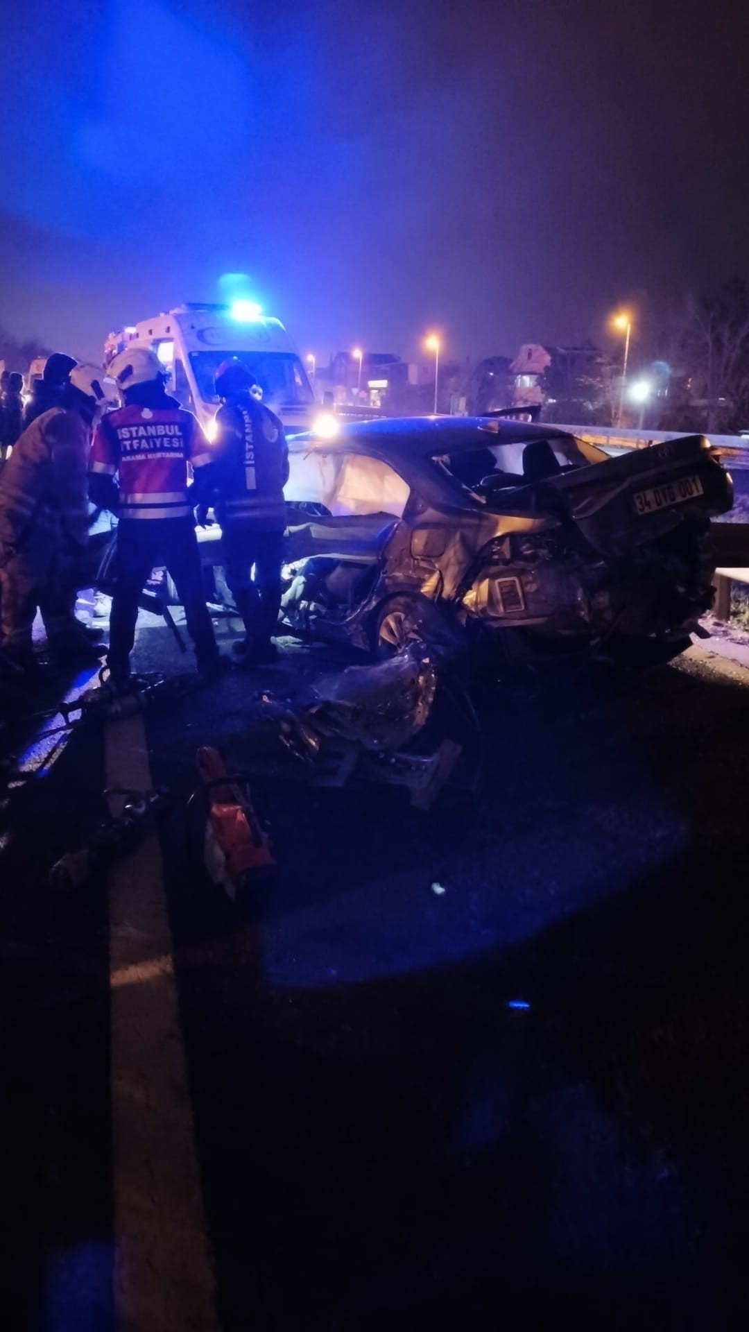 Hurdaya Dönen Aracın Içinde Sıkıştı! Genç Sürücü Hayatını Kaybetti (2)