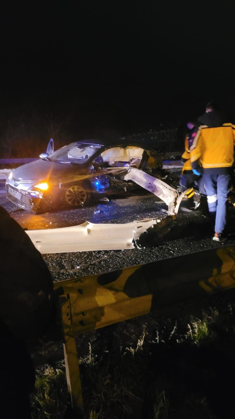 Hurdaya Dönen Aracın Içinde Sıkıştı! Genç Sürücü Hayatını Kaybetti (3)
