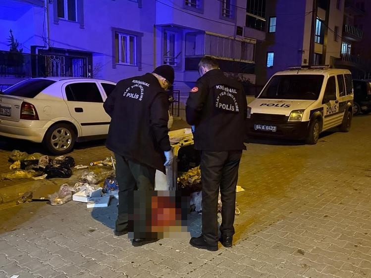 İnsanlık Dışı Olay Yeni Doğan Bebek Poşet Içinde Çöpte Bulundu (2)