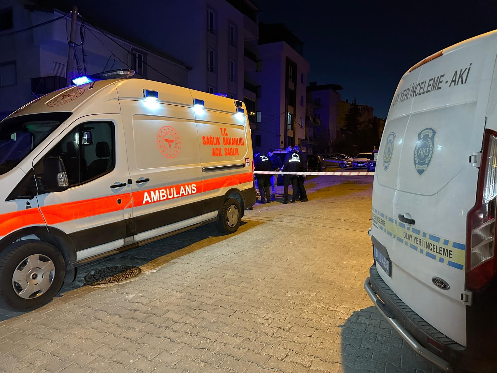 İnsanlık Dışı Olay Yeni Doğan Bebek Poşet Içinde Çöpte Bulundu (6)