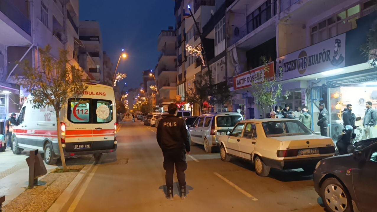 İş Için Geldiği Kentte Acı Son! Akrabasının Evinde Kalan Şahıs Merdivenlerde Ölü Bulundu (2)