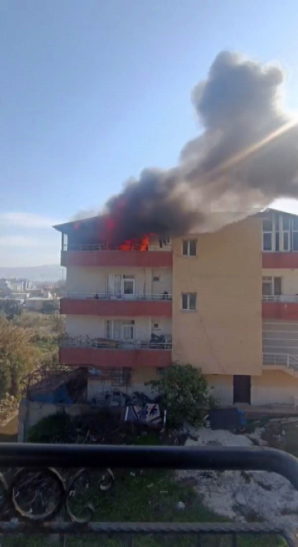 Kaderin Boylesi Gorulmedi Depremde Ailesini Kaybetmisti Sigindigi O Yuva Da Kule Dondu (2)