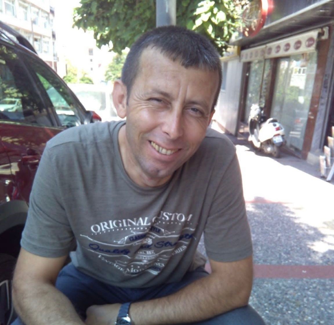 Kahreden Olay 51 Yaşındaki Adam Çocukları Evdeyken 3. Kattan Düşerek Öldü (3)