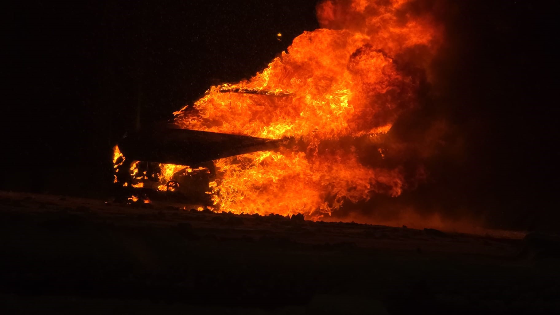 Karla Mücadele Ederken Yangın Çıktı Otomobil Kullanılamaz Hale Geldi (10)