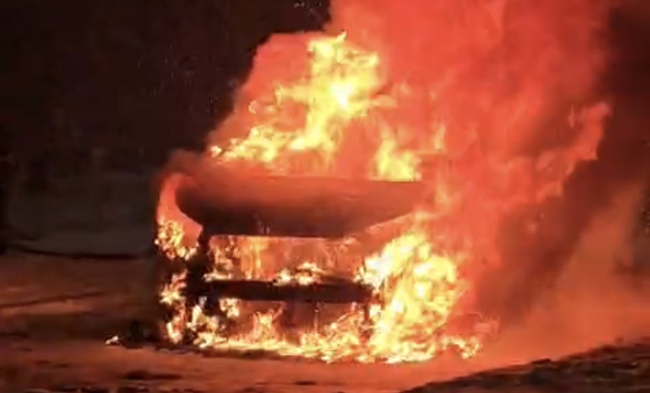 Karla Mücadele Ederken Yangın Çıktı Otomobil Kullanılamaz Hale Geldi (11)