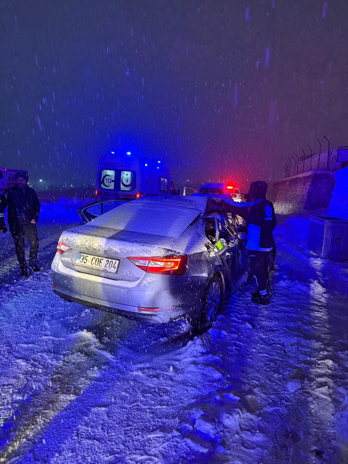 Karli Yol Bir Anda Can Pazarina Dondu (4)