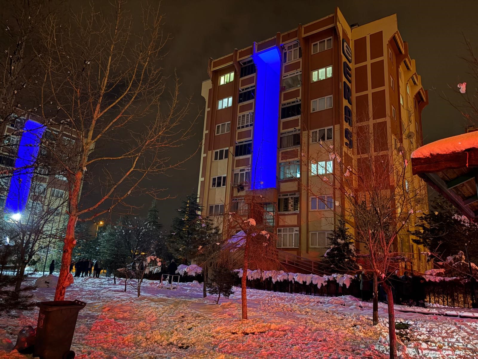 Karne Tartismasi Faciayla Bitti Lise Ogrencisi Canina Kiydi (5)