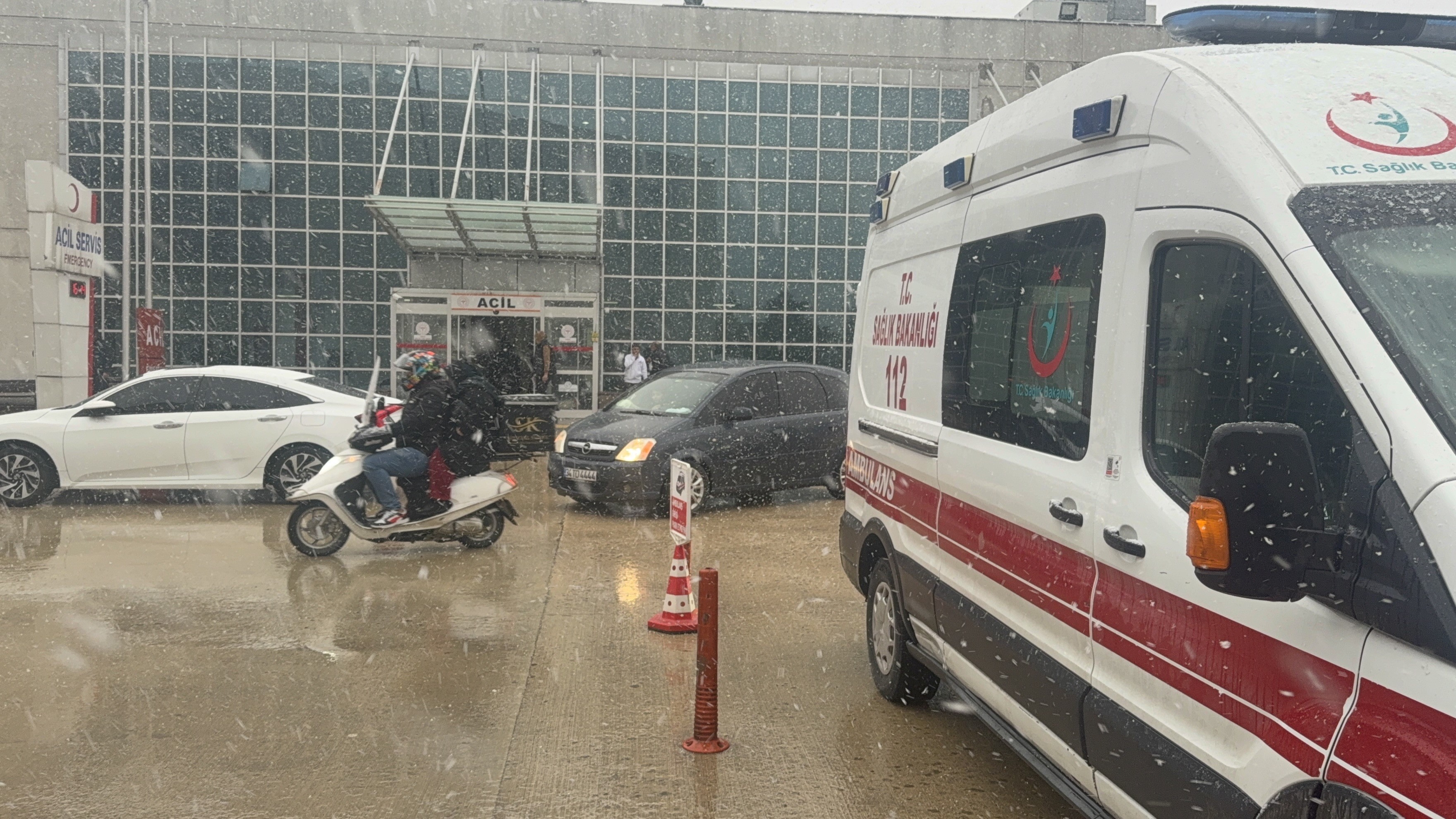 Kıraathane Kan Gölüne Döndü! Başından Vurulan Adam Kurtarılamadı (6)