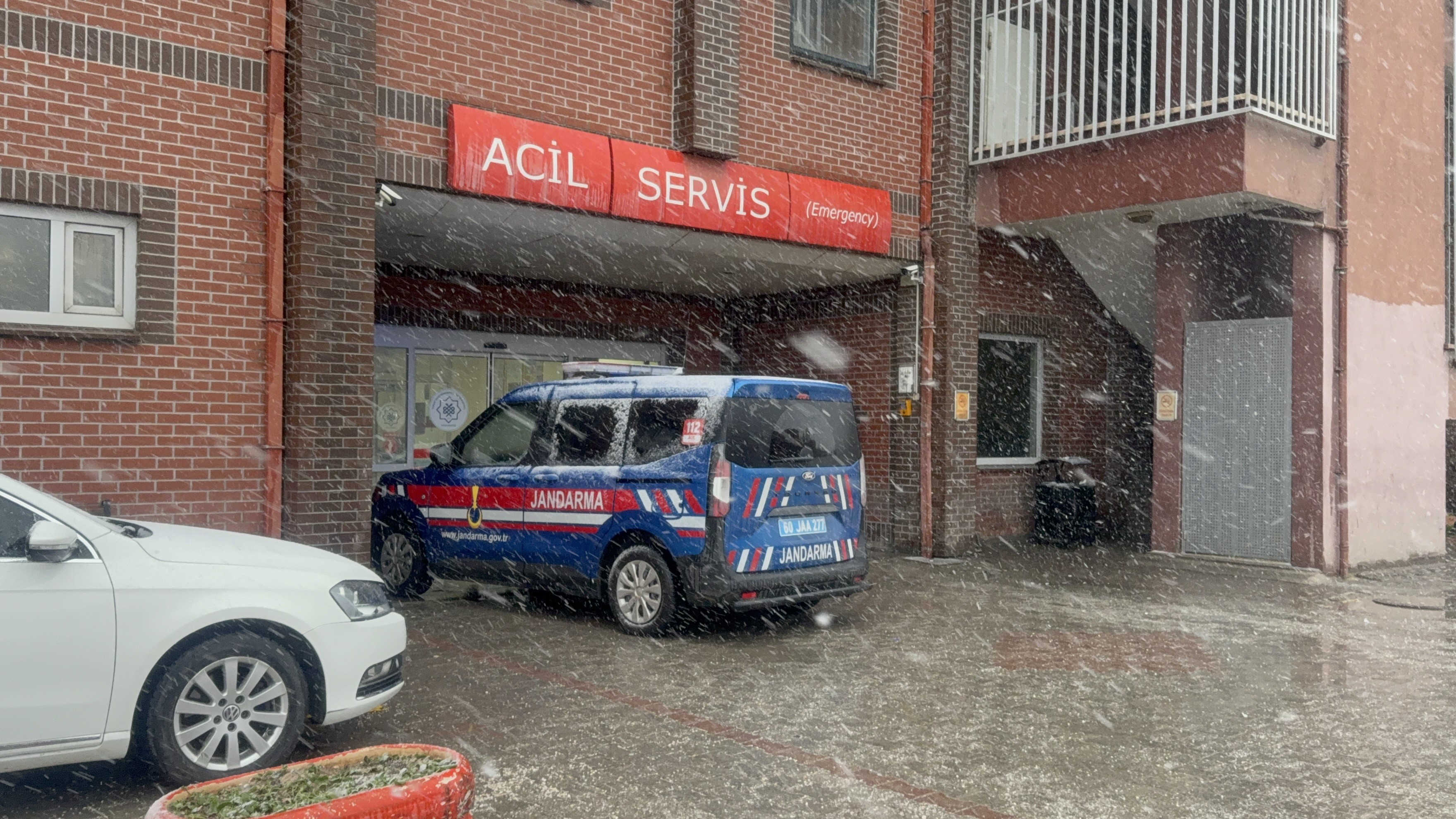 Kıraathane Kan Gölüne Döndü! Başından Vurulan Adam Kurtarılamadı (8)