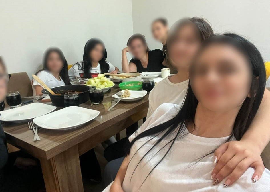 Kız Öğrencileri Okuldan Çıkarıp Evine Temizliğe Götürdü Öğretmen “Insan Ticareti” Suçlamasıyla Gözaltında (7)