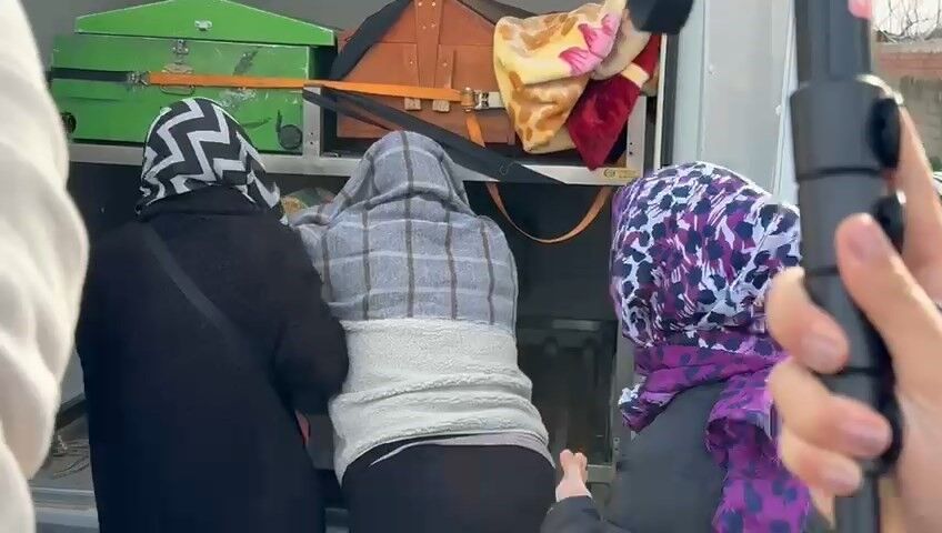 “Kızımı Göle Mi Attılar” Elif Kumal’ın Cenazesinde Yürek Yakan Anlar (7)