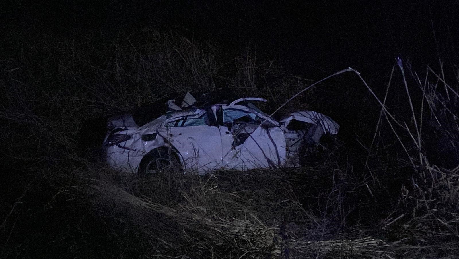 Kontrolden Çıkan Araç Bariyerleri Aştı Dere Yatağında 1 Ölü 3 Ağır Yaralı (2)