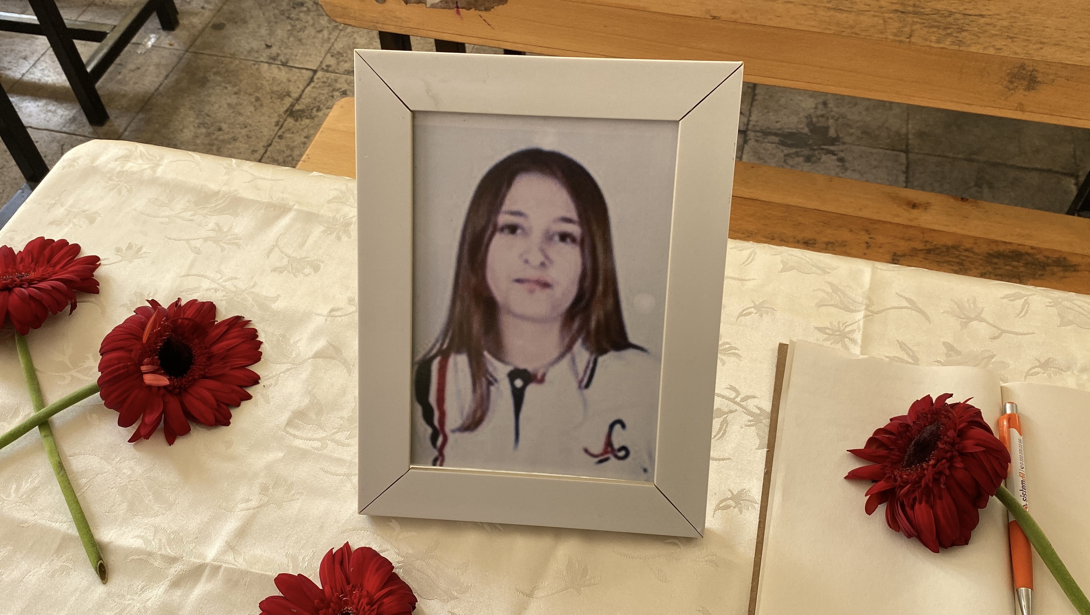 Korkunç Kazada Hayatını Kaybetti! Sınıf Arkadaşlarından Yürek Yakan Veda (6)