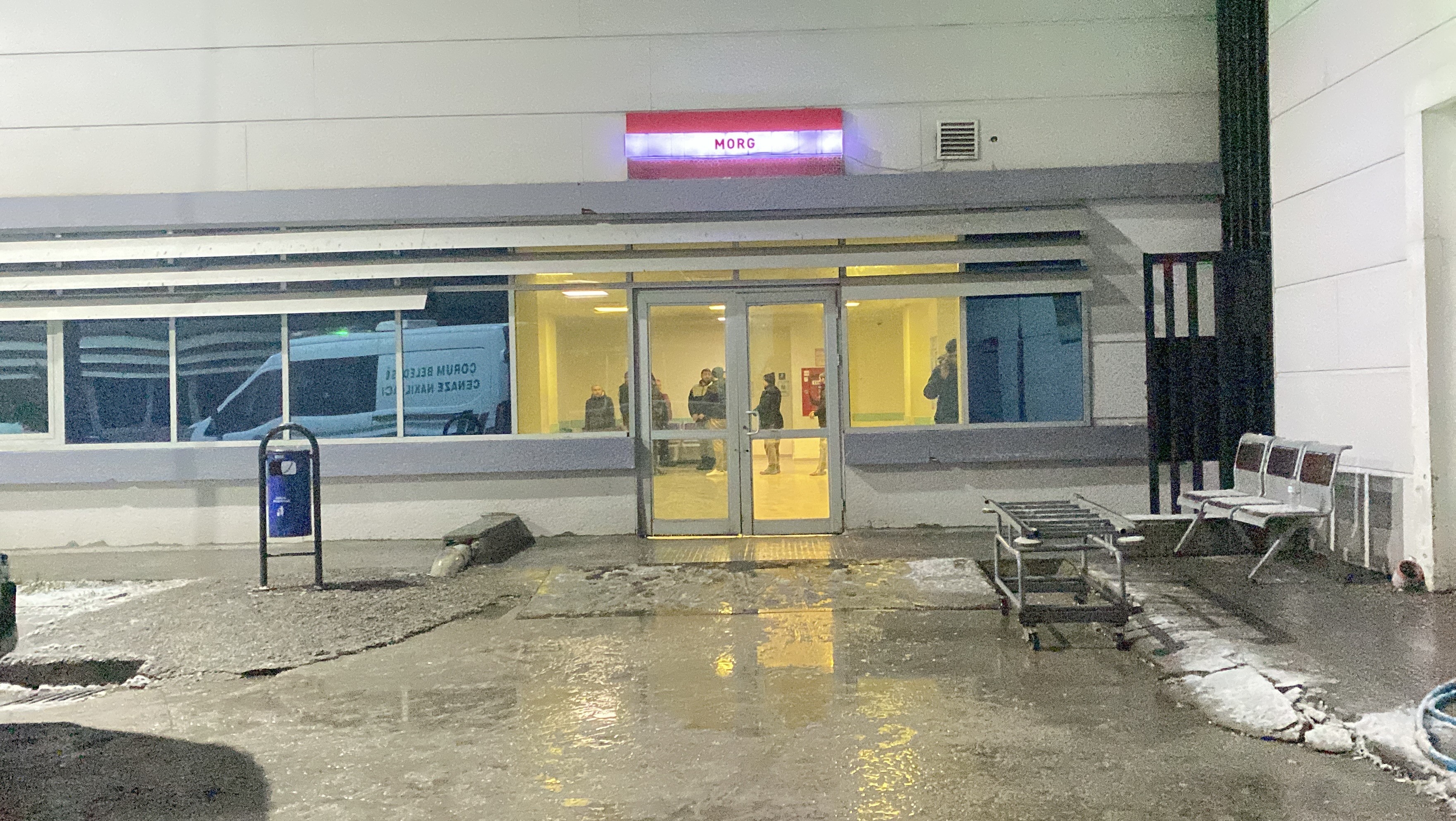 Koyde Korkunc Kaza 40 Yasindaki Adam Yem Makinesinde Can Verdi (2)