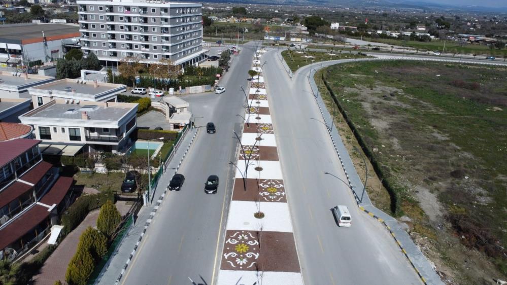 Kurakcil Peyzajla Buyuk Tasarruf Manisada 17 Milyon Tl Belediyede Kaldi (2)