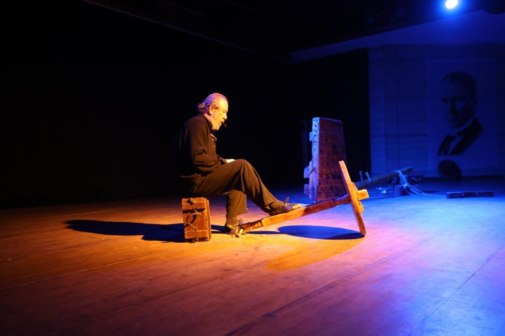 Kurtulus Mucadelesi Sahnede Yeniden Hayat Buldu (2)