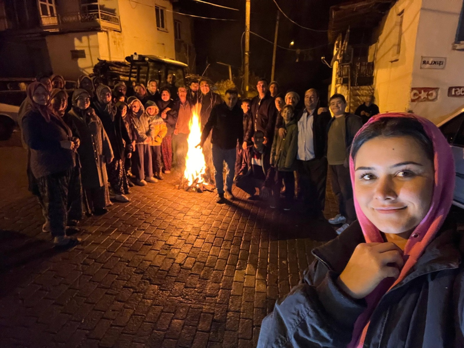 M E R K E Z Ü S S Ü