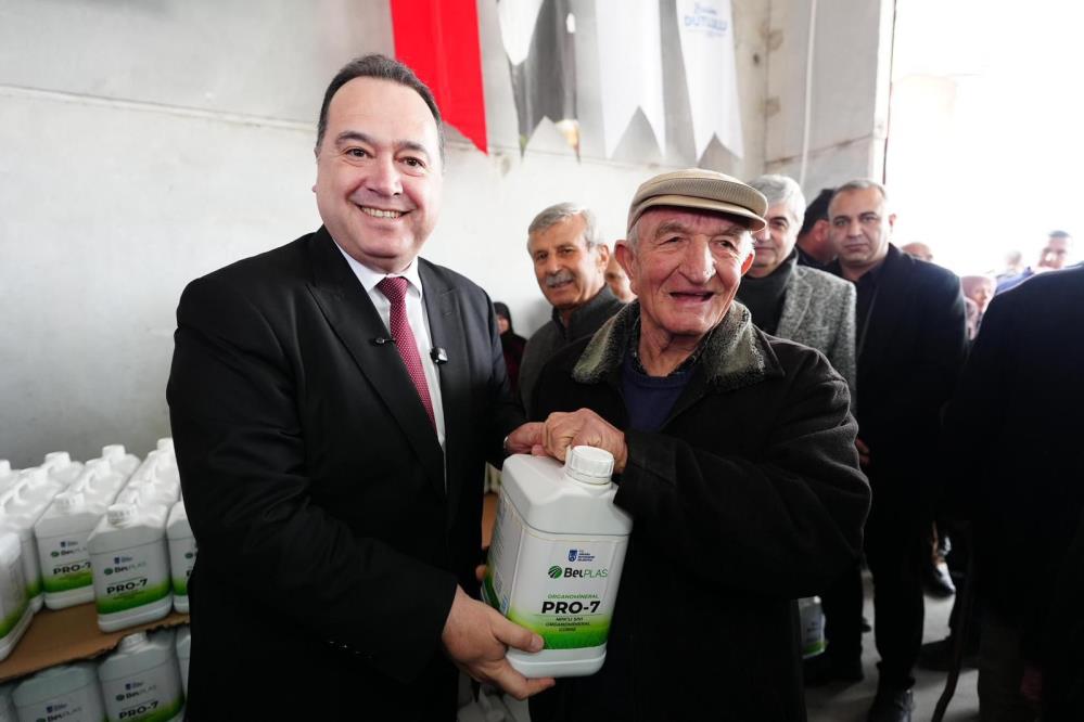 Manisa Buyuksehir Belediyesinden Don Zararina Ugrayan Ureticiye Destek (1)