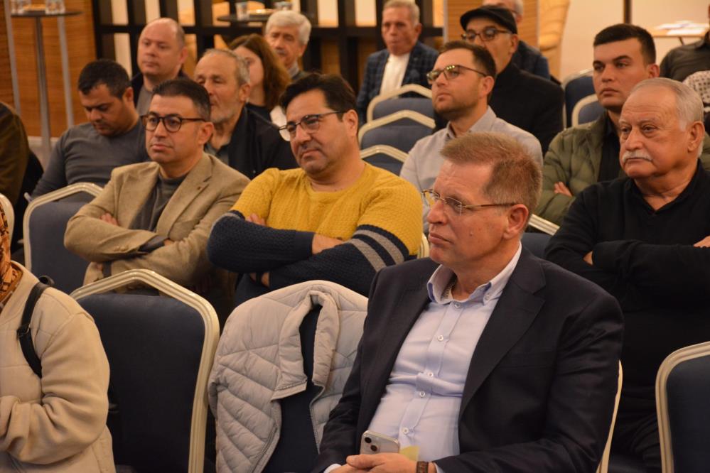 Manisada Zeytin Ureticilerine Verim Ve Kalite Egitimi (2)