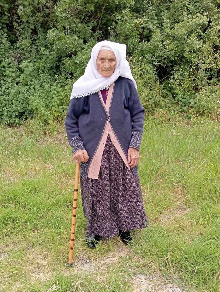 Manisanin Asirlik Cinari 112 Yasinda Hayatini Kaybetti (4)