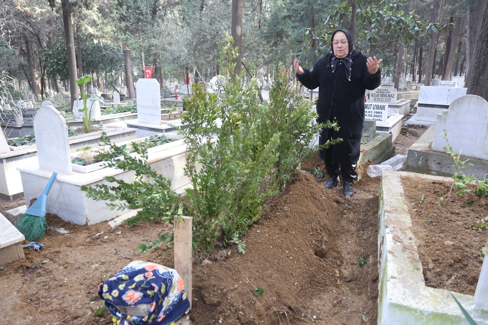 Mezari Olmayan Kardesim Kalmayacak Demisti 3 Yil Sonra Gelen Aci Kavusma (5)