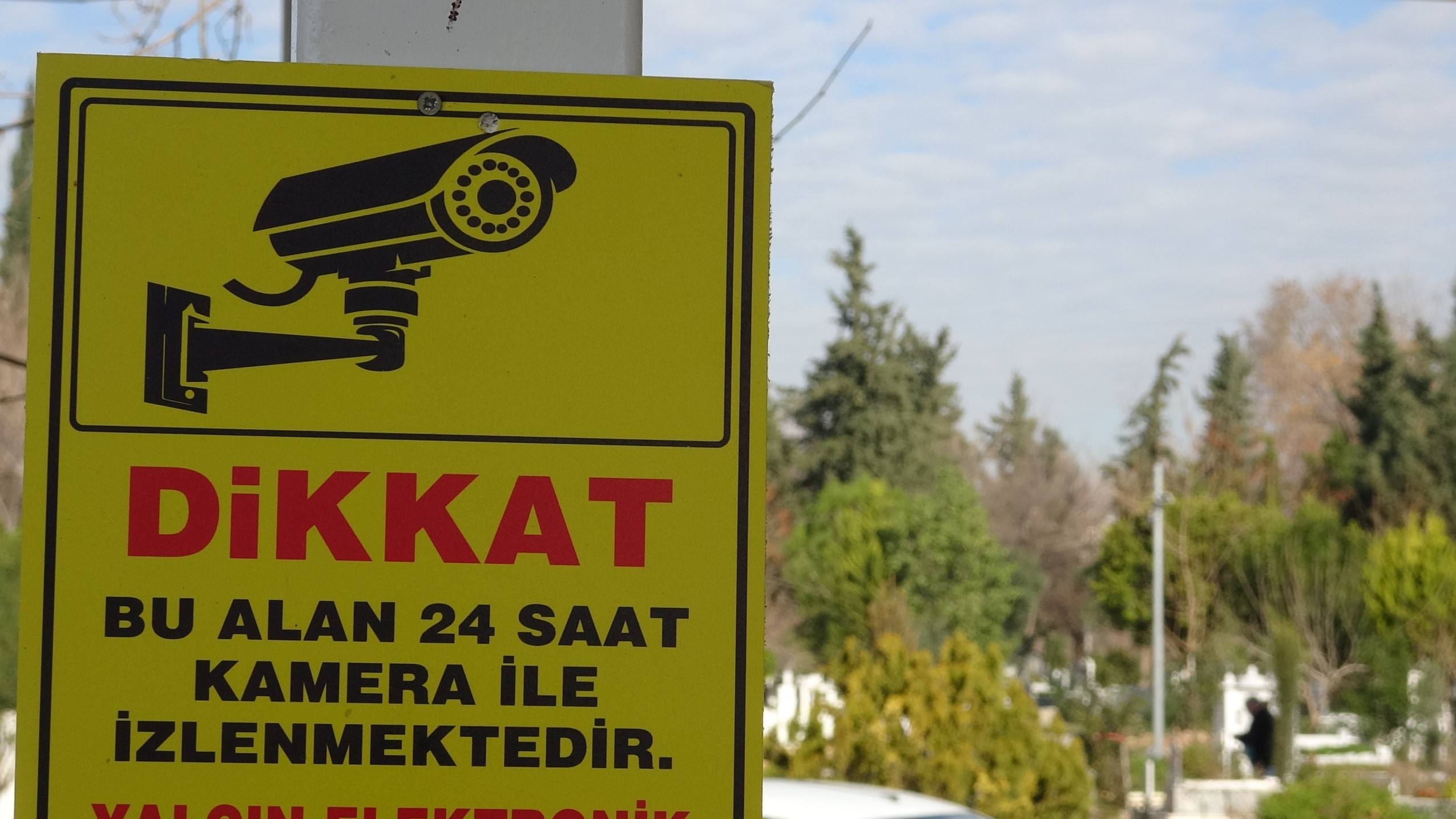 Mezarlıkta Uyuşturucu Dehşeti! Torbacılar Mezarlığı Mesken Tuttu (5)