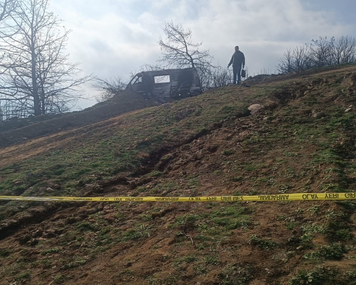 Ödemiş’te Şüpheli Ölüm Müteahhidin Yanmış Cesedi Ormanda Bulundu (3)