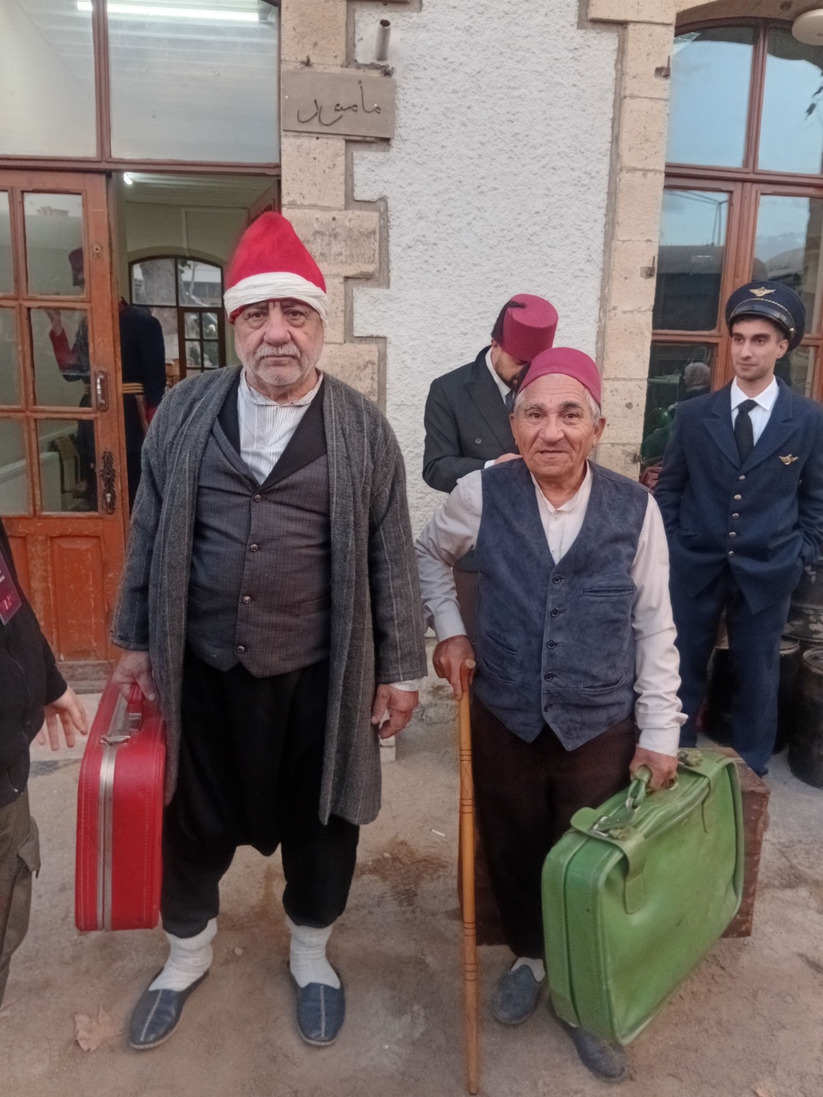 Onbesliler Dizisinin Cekimleri Salihli Tren Istasyonunda Suruyor (6)