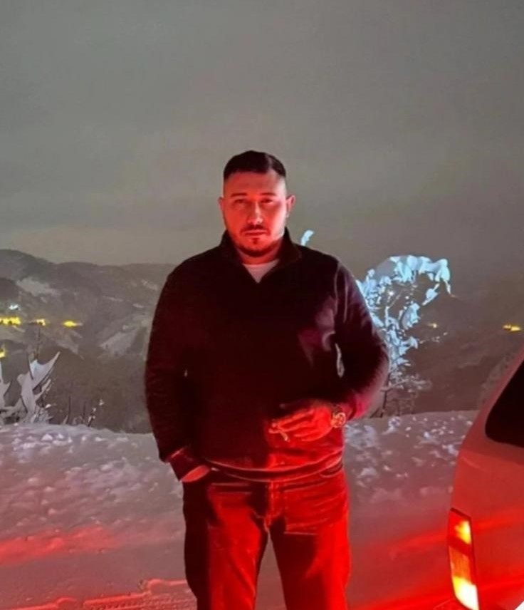 Oto Servisinde Şüpheli Ölüm 2 Genç Ölü Bulundu (3)