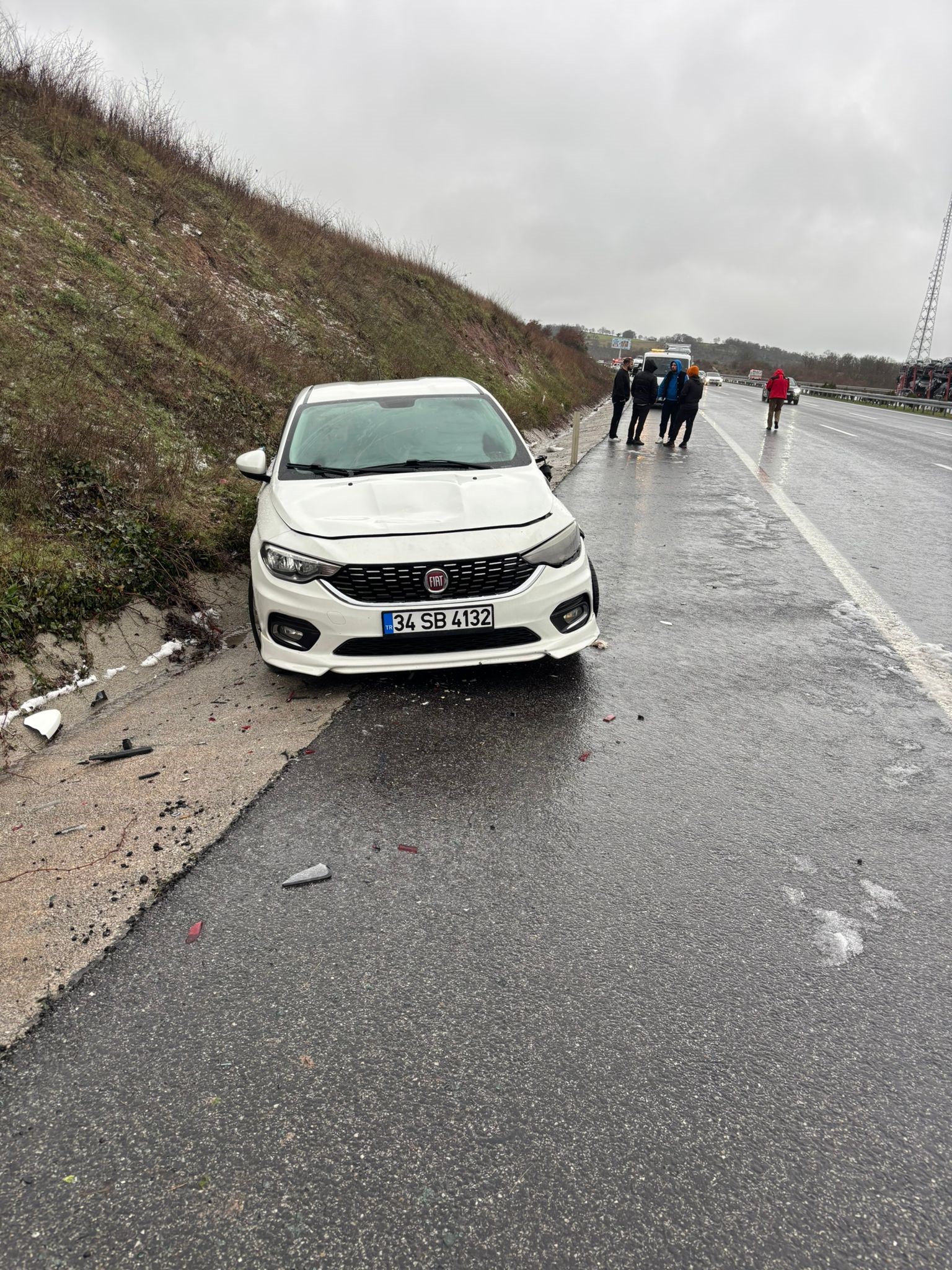 Otoyolda Korkunç Anlar 12 Araç Birbirine Girdi; 1 Ölü, 10 Yaralı (5)