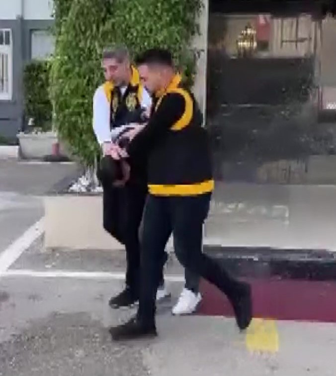 Oyunda Küfretti, Gerçekte Kaçırıldı! Liseli Gence Kamera Önünde Şiddet (2)