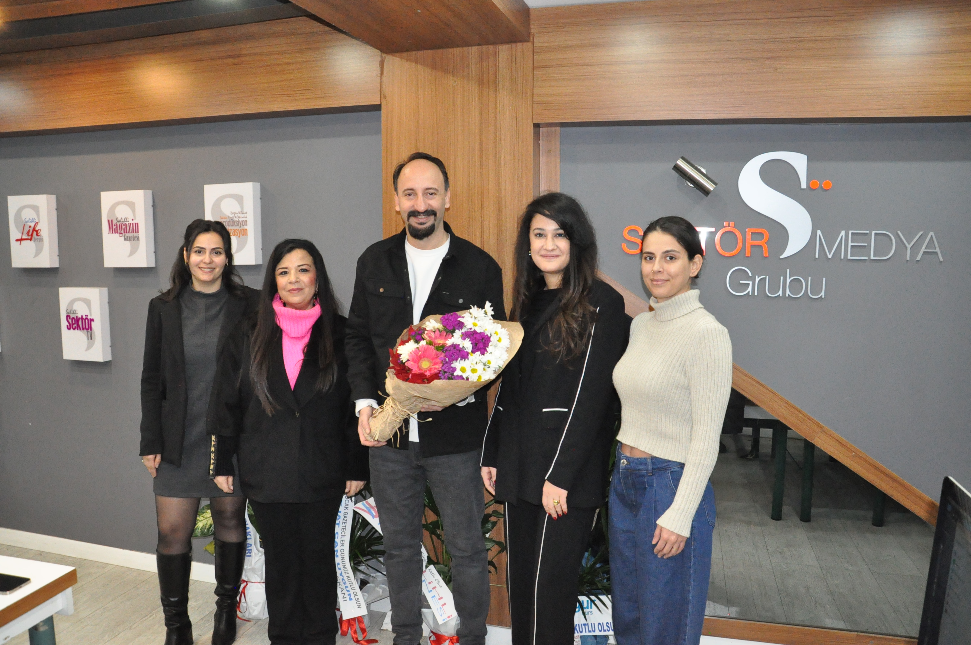 Ozel Salihli Fen Bilimleri Anaokulu Ogrencilerinden Sektor Medyaya Ziyaret (6)