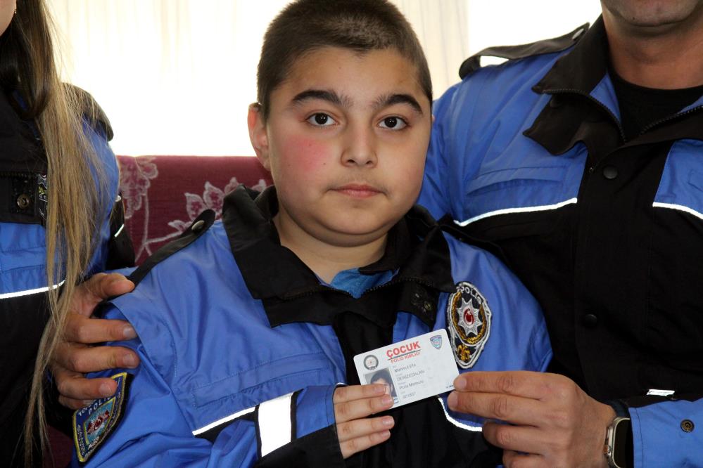 Polis Olma Hayali Gercek Oldu Mahmut Efenin Mutlulugu Yurekleri Isitti (3)