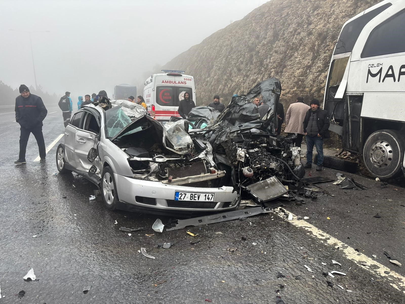 Sabah Saatlerinde Felaket 10 Araçlık Kazada 2 Ölü, 10 Yaralı (4)