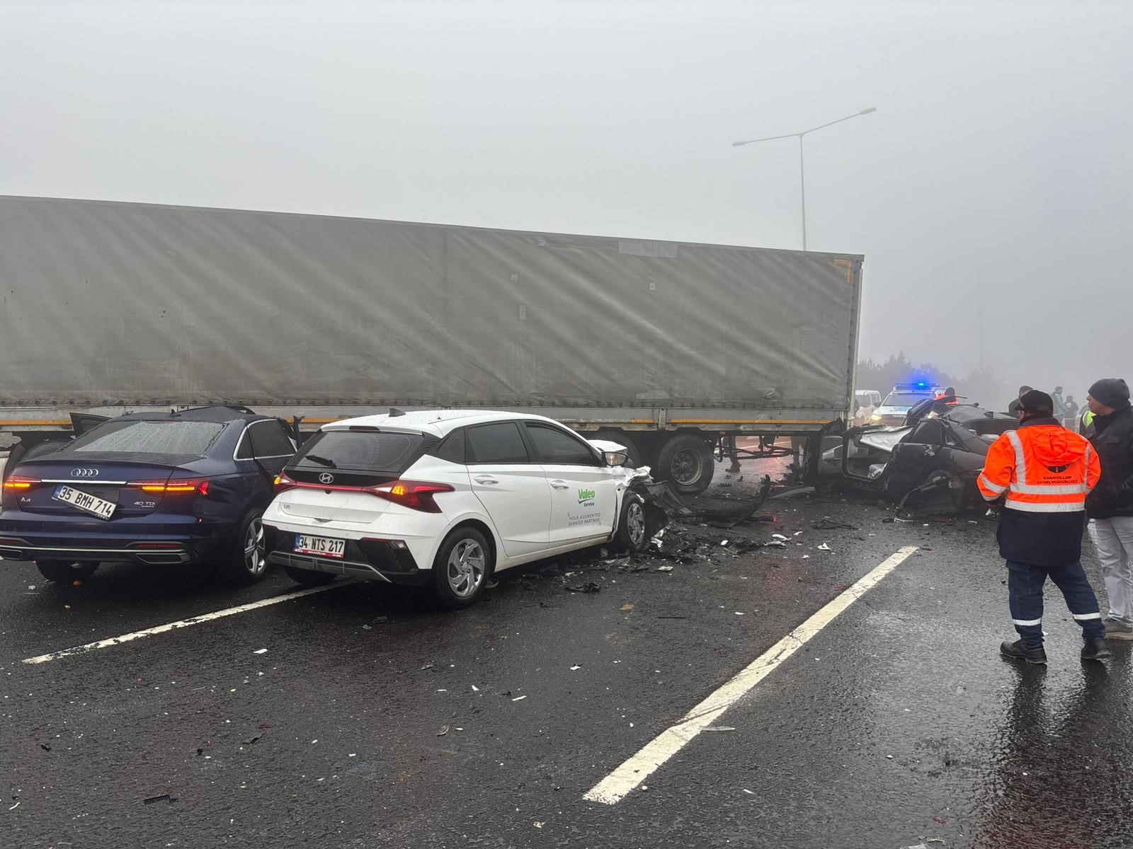 Sabah Saatlerinde Felaket 10 Araçlık Kazada 2 Ölü, 10 Yaralı (5)