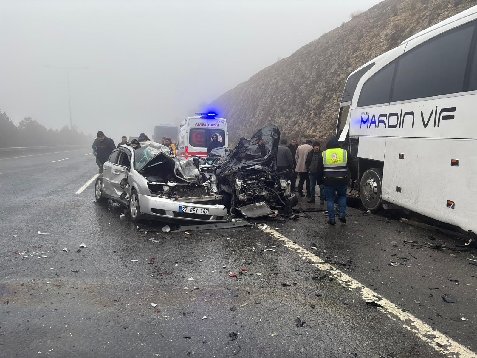 Sabah Saatlerinde Felaket 10 Araçlık Kazada 2 Ölü, 10 Yaralı (8)