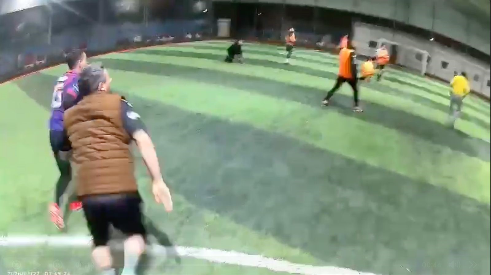 Sahadaki Gurultuyu Duyan Firladi Sans Eseri Facianin Esiginden Donuldu (2)