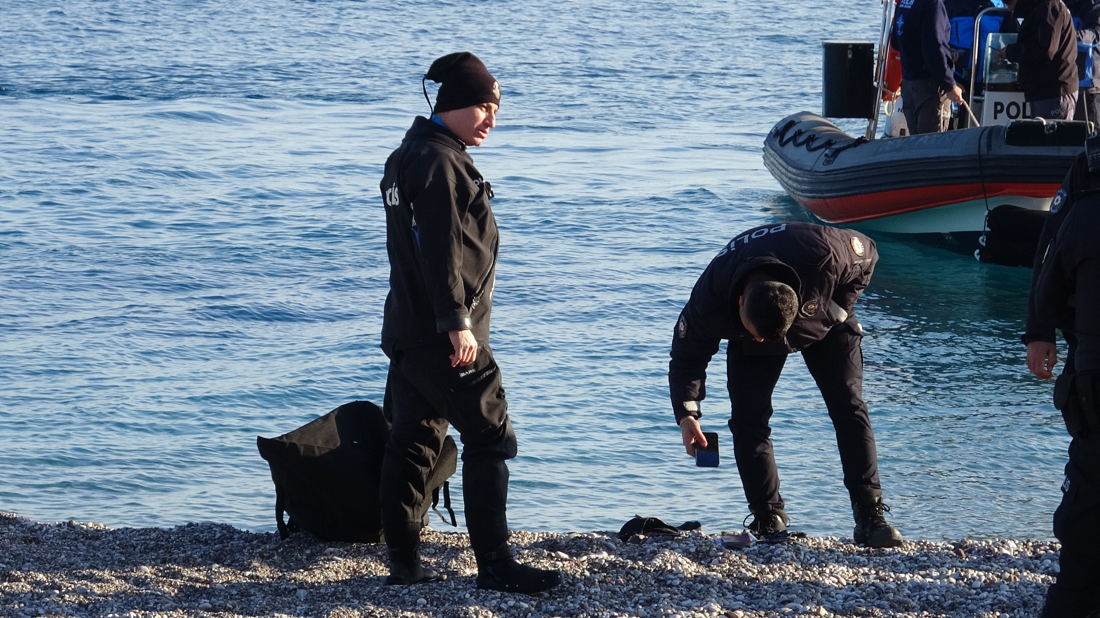 Sahilde Korku Dolu Anlar Balıkçıların Oltası Cesede Takıldı (12)