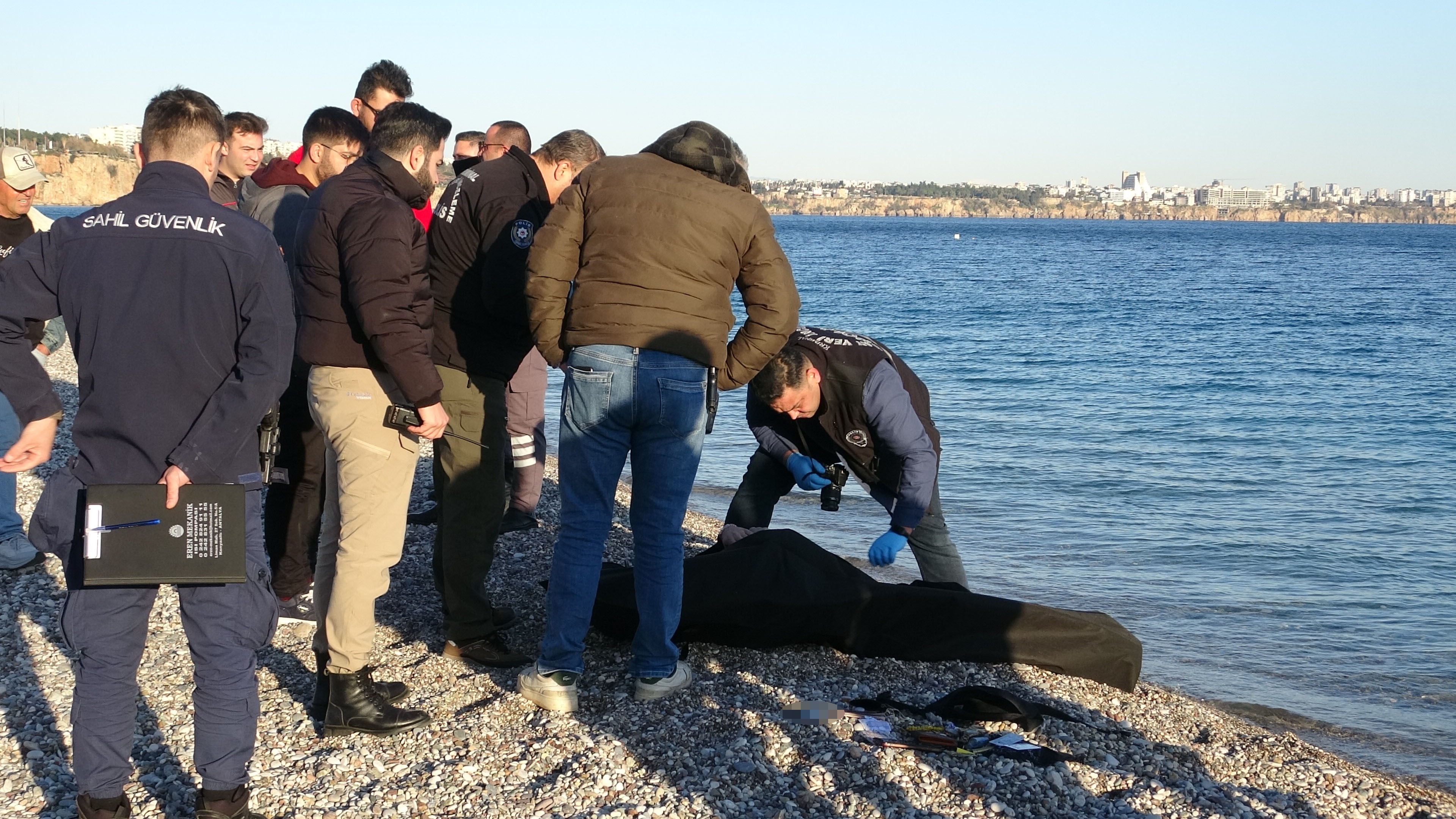 Sahilde Korku Dolu Anlar Balıkçıların Oltası Cesede Takıldı (6)
