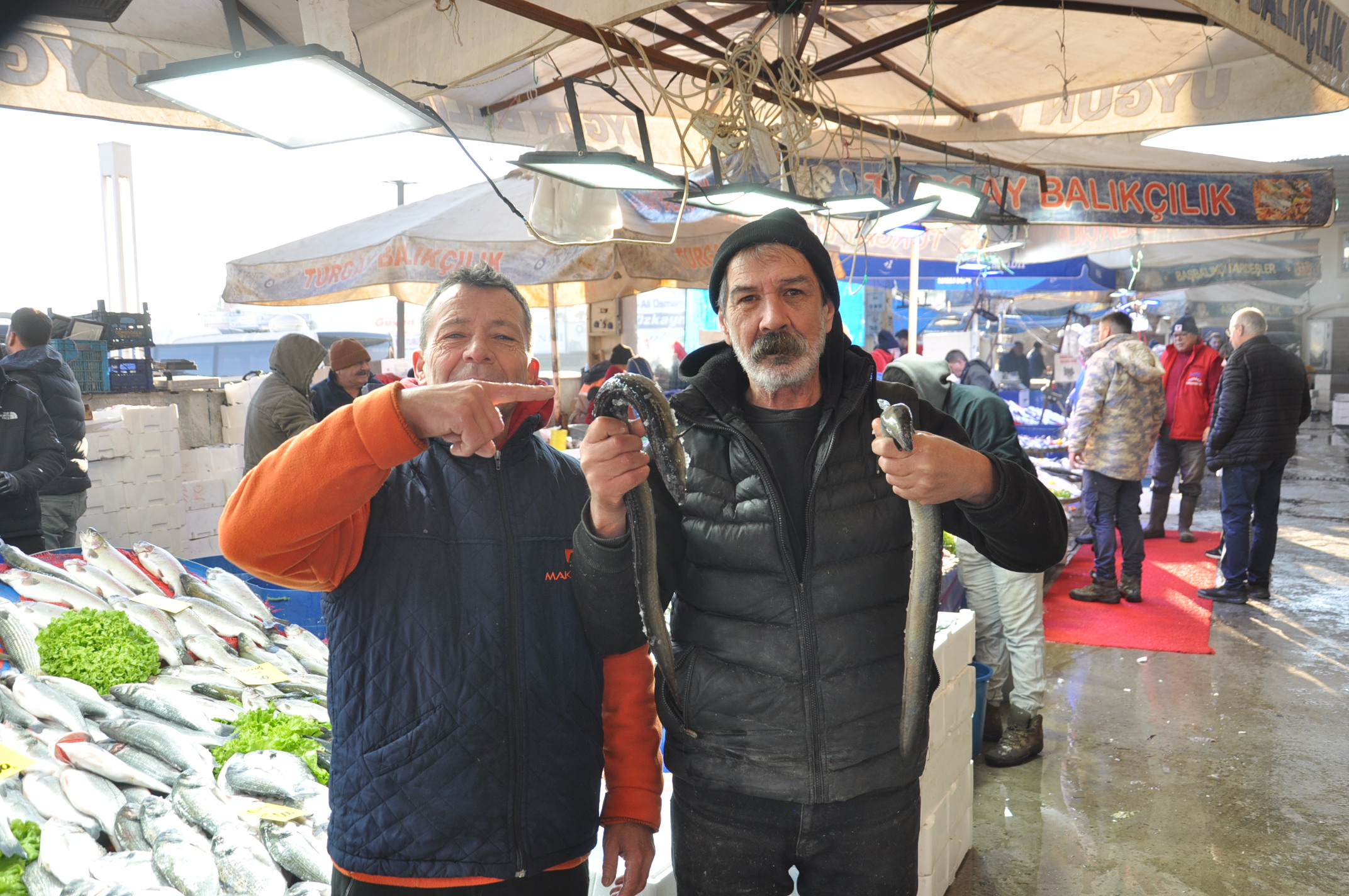 Salihli Carsamba Pazarinda Balik Fiyatlari Pazarin En Pahalisi Karides (3)