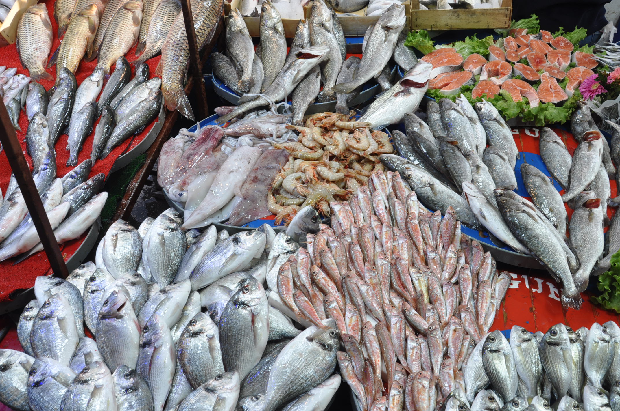 Salihli Carsamba Pazarinda Balik Fiyatlari Tezgahlarda Balik Bereketi (16)