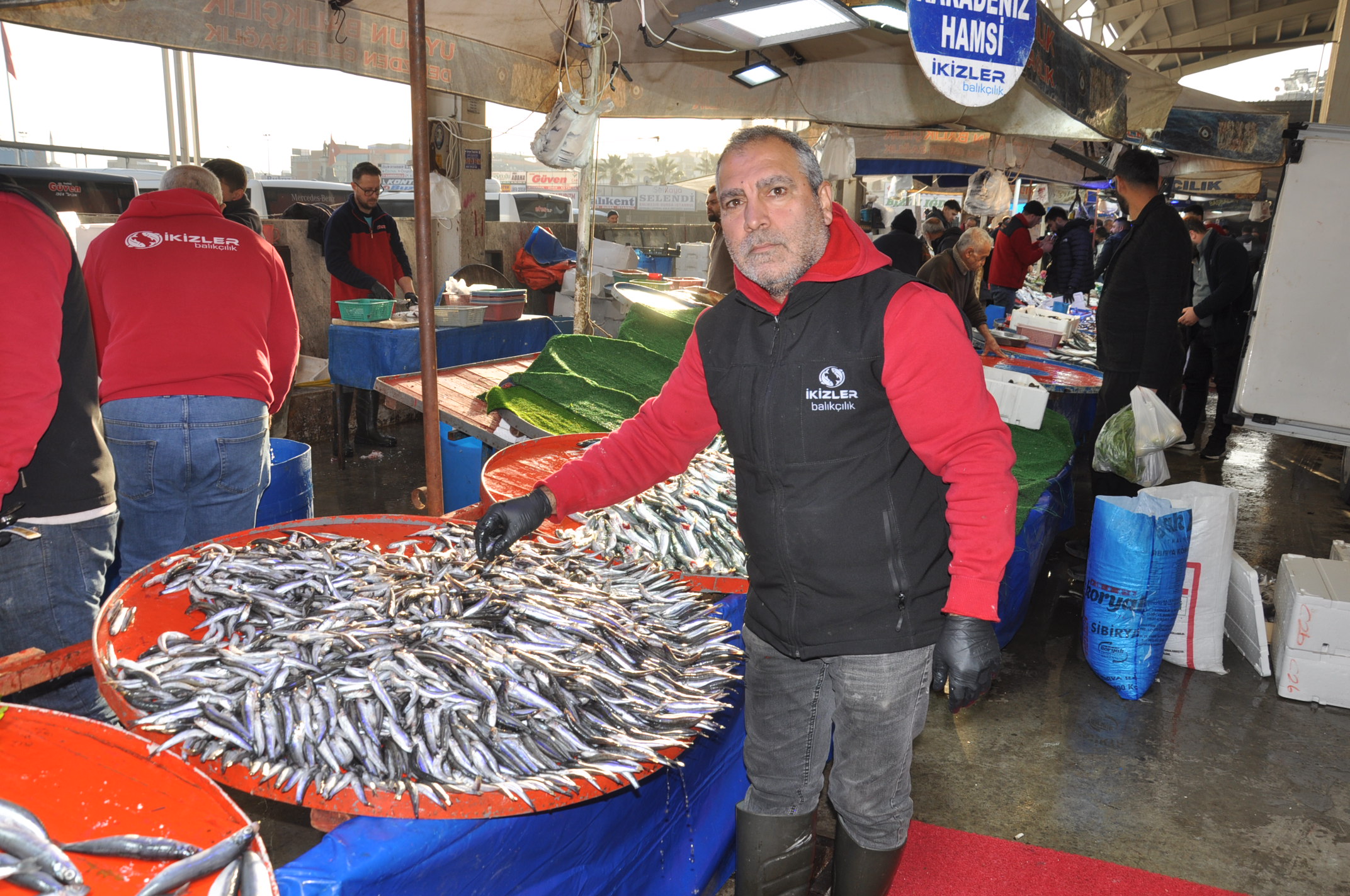 Salihli Carsamba Pazarinda Balik Fiyatlari Tezgahlarda Balik Bereketi (2)