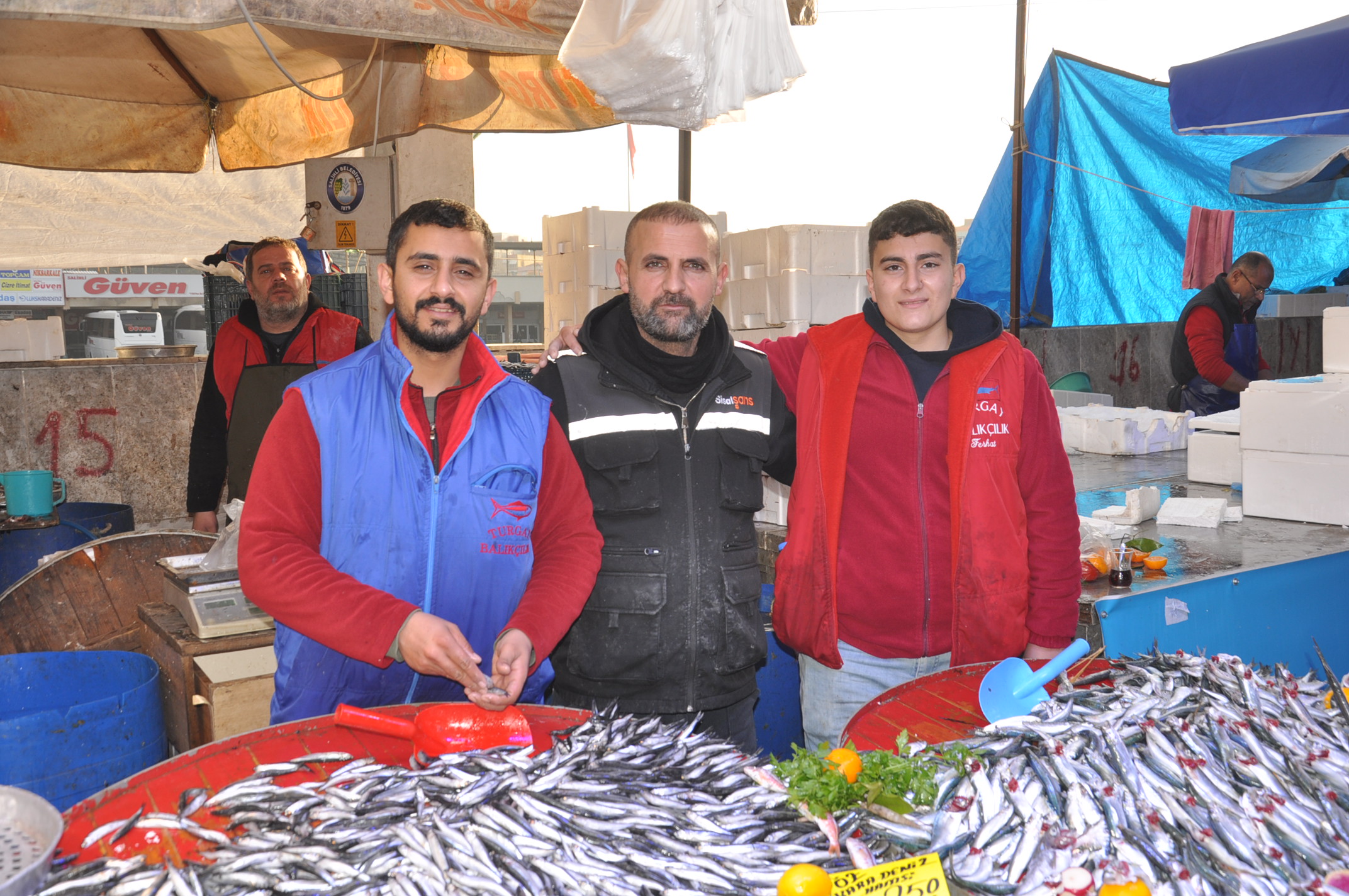 Salihli Carsamba Pazarinda Balik Fiyatlari Tezgahlarda Balik Bereketi (7)