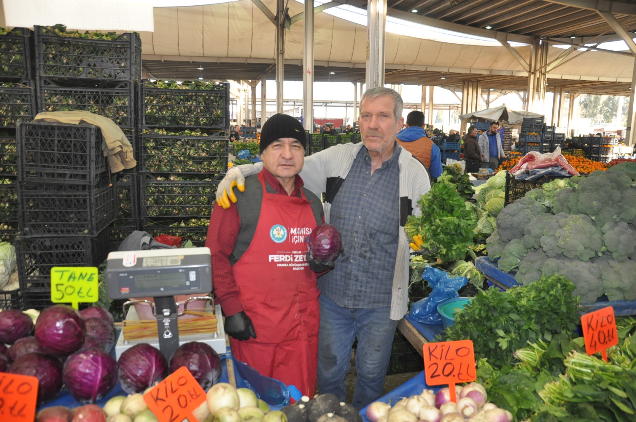 Salihli Icin Pazardaki Guncel Fiyatlar 7 Aralik Carsamba Pazarin En Palasi Cilek (1)