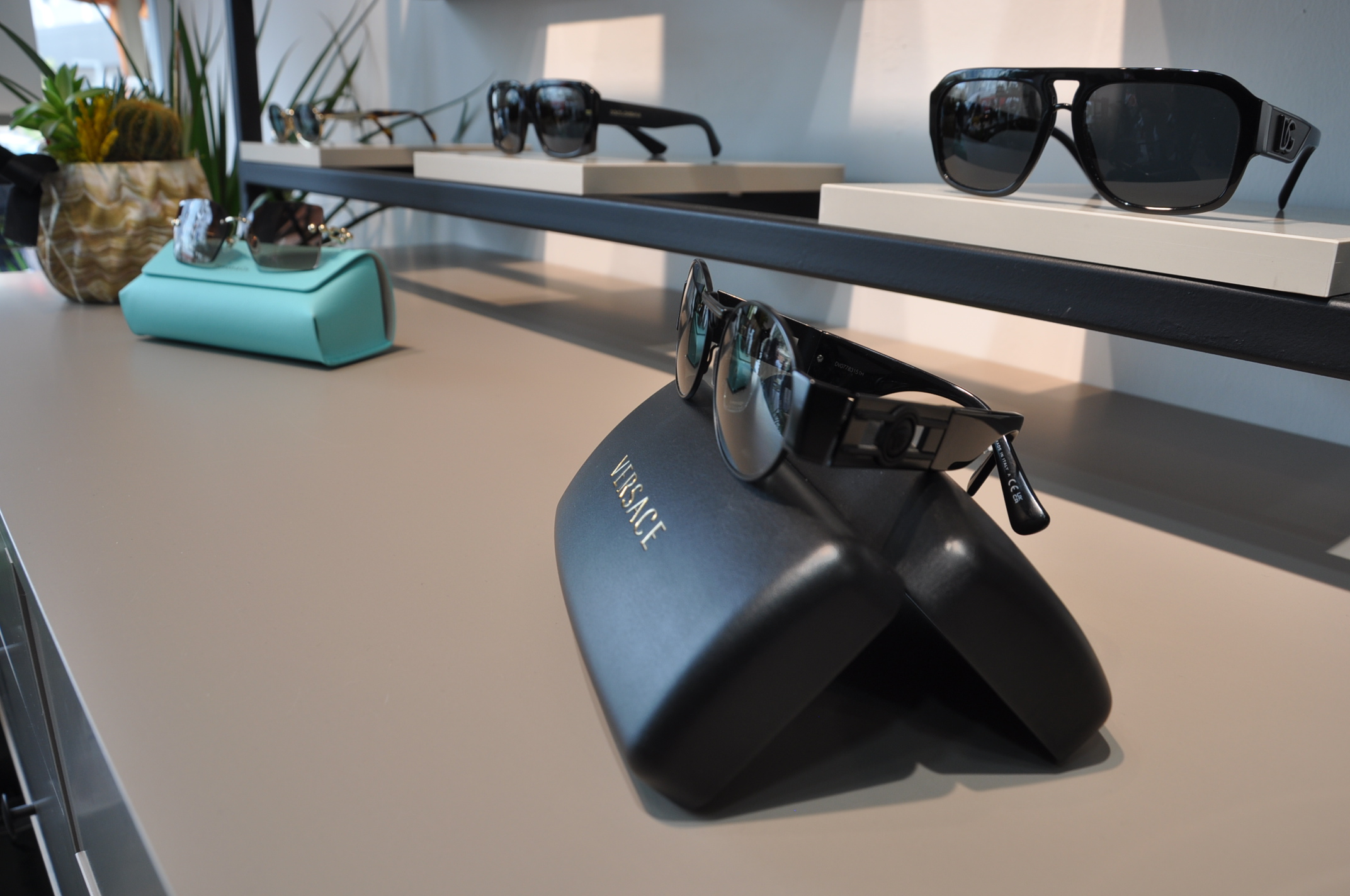 Salihli Sarman Optik (3)