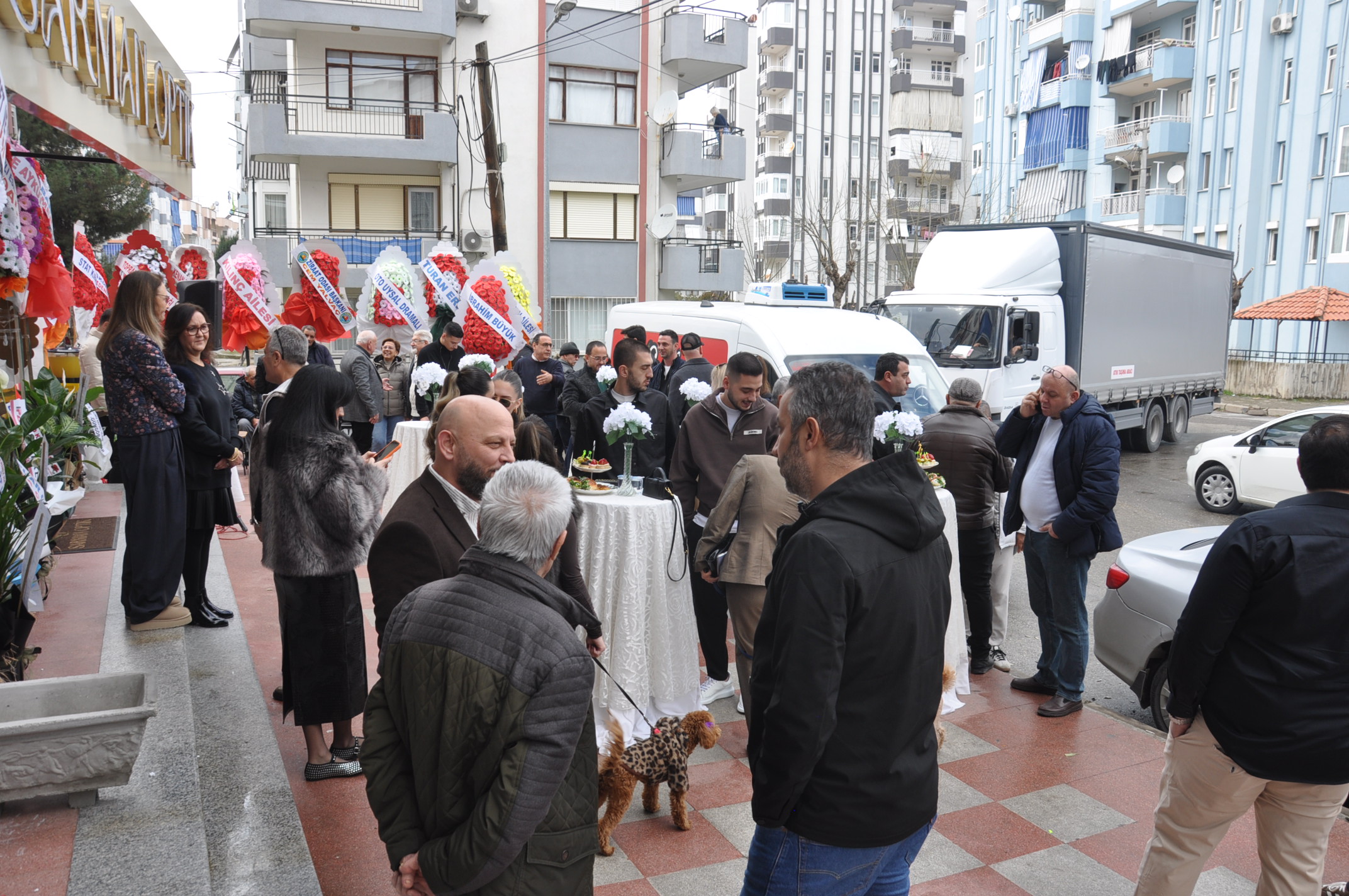 Salihli Sarman Optik (9)